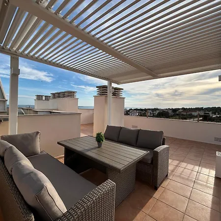 Golden 308 Apartment